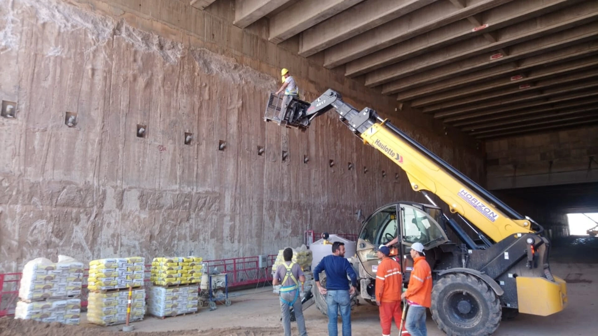 Líder en soluciones para la construcción.