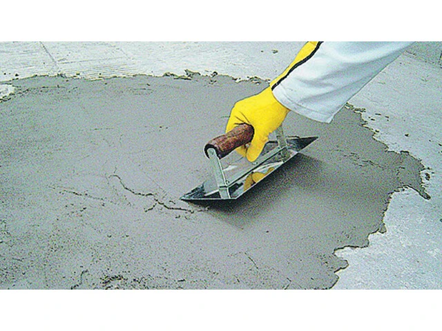 Reparar los huecos con mortero